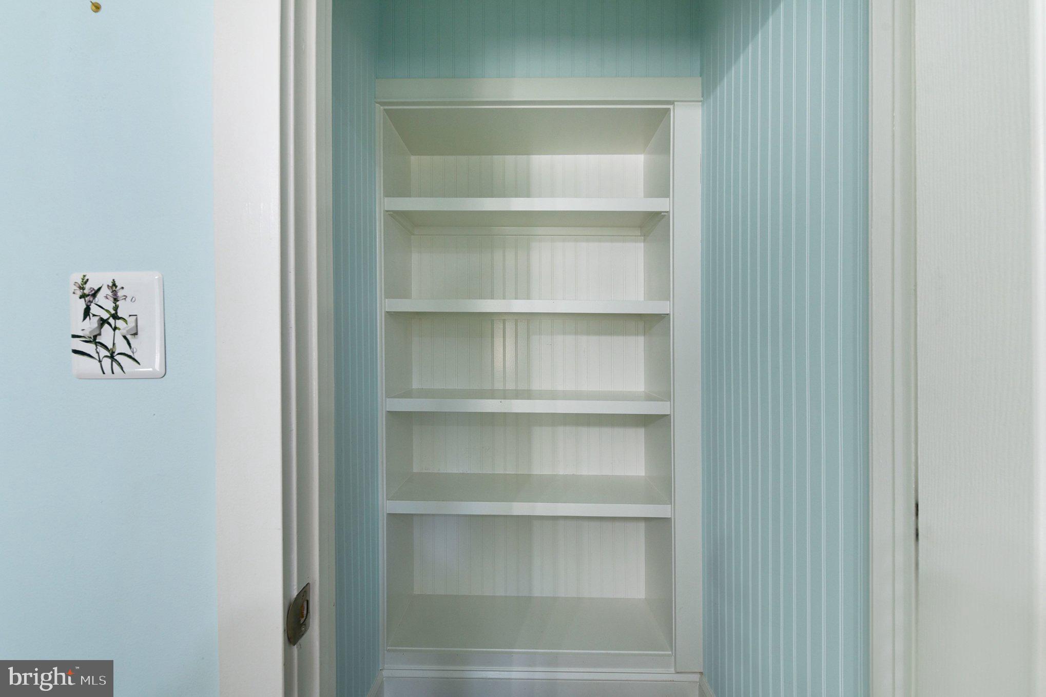 ADAMS HEIGHTS - Residential