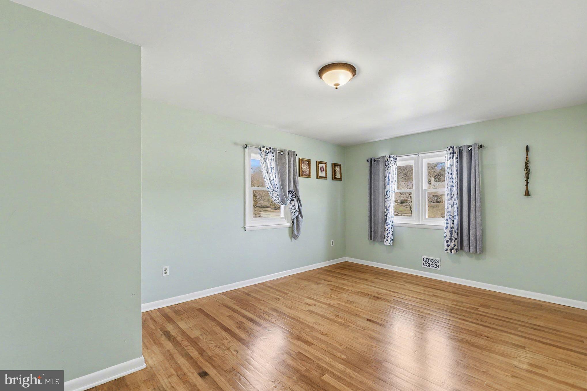 ADAMS HEIGHTS - Residential