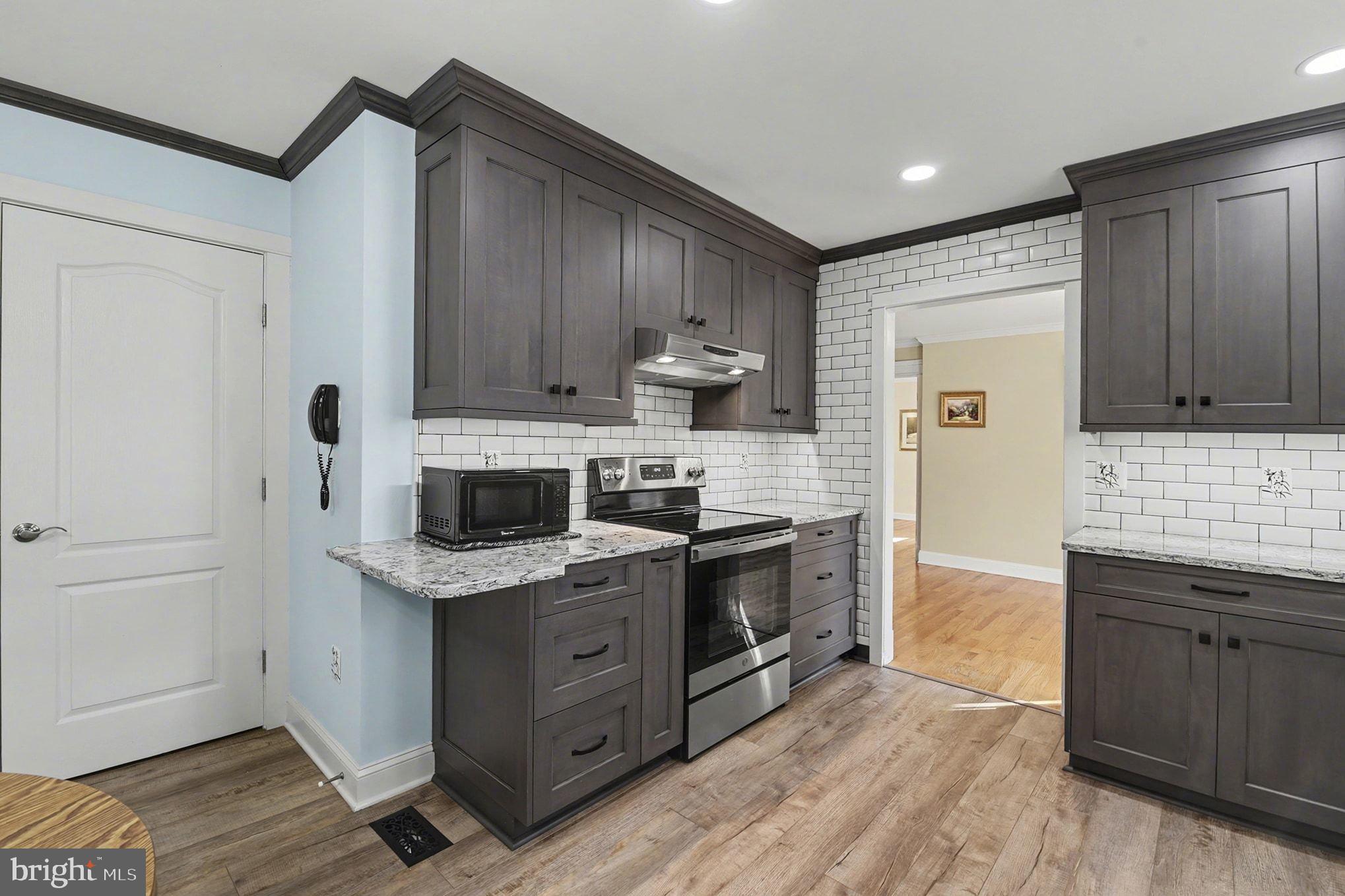 ADAMS HEIGHTS - Residential