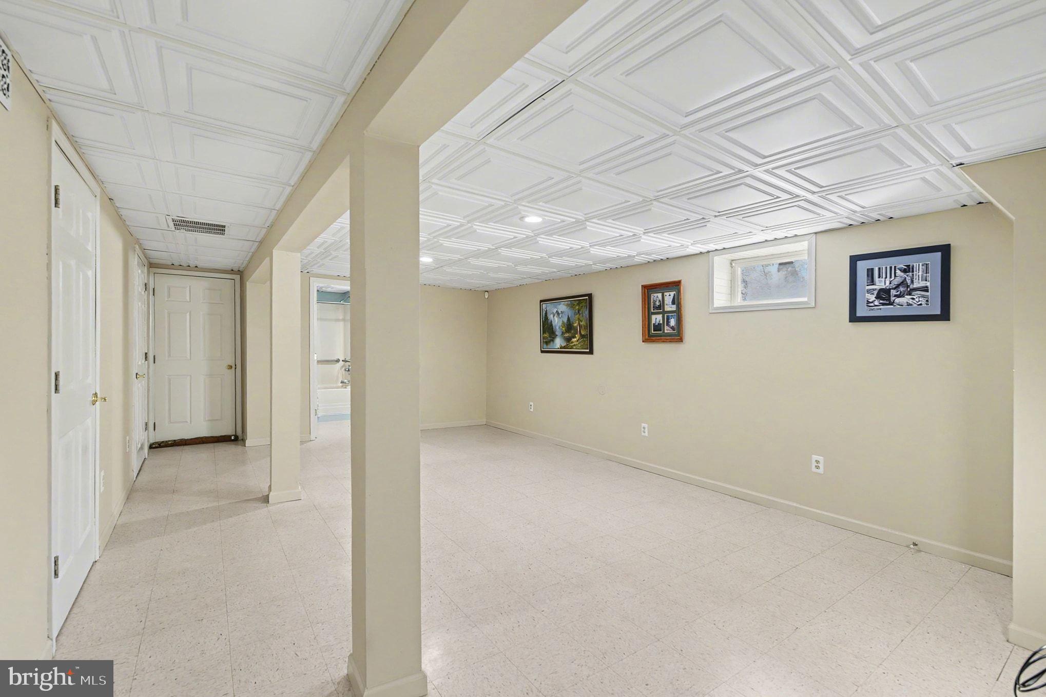 ADAMS HEIGHTS - Residential