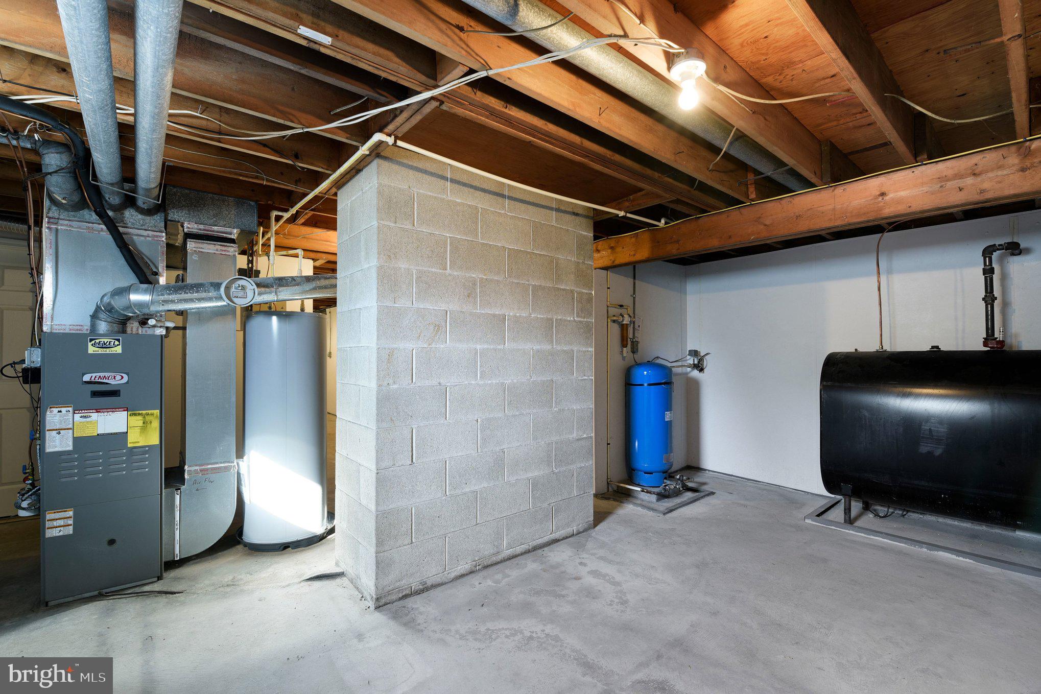 ADAMS HEIGHTS - Residential