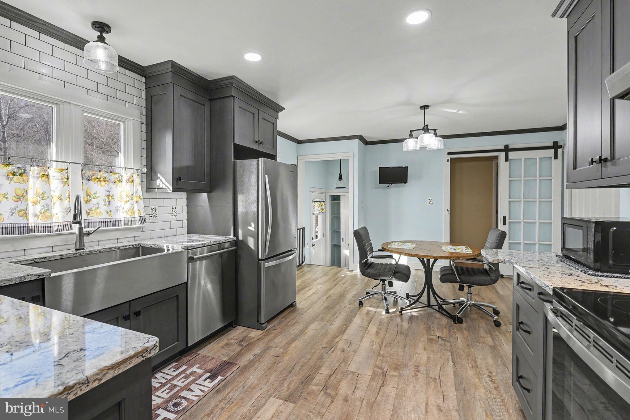 ADAMS HEIGHTS - Residential