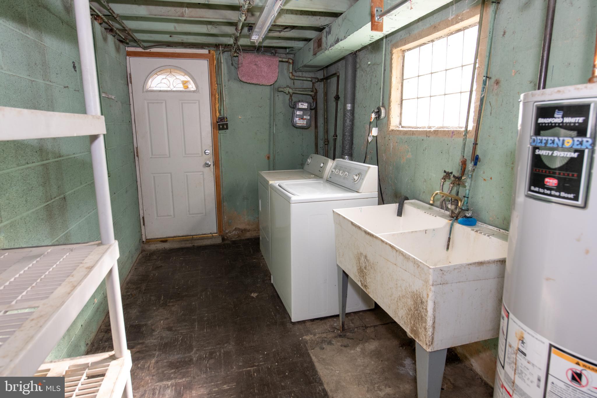 PINE VALLEY - Residential