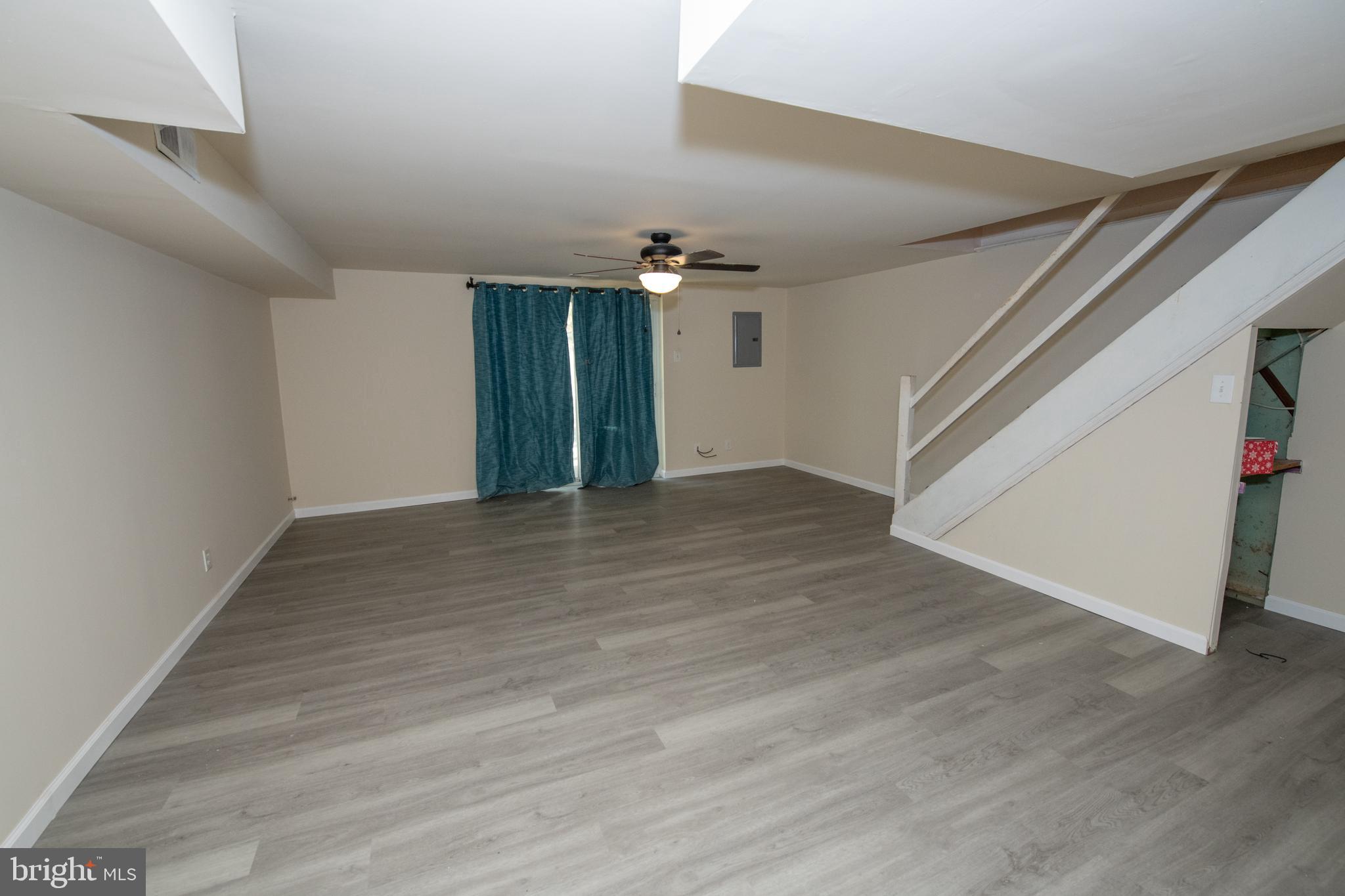 PINE VALLEY - Residential