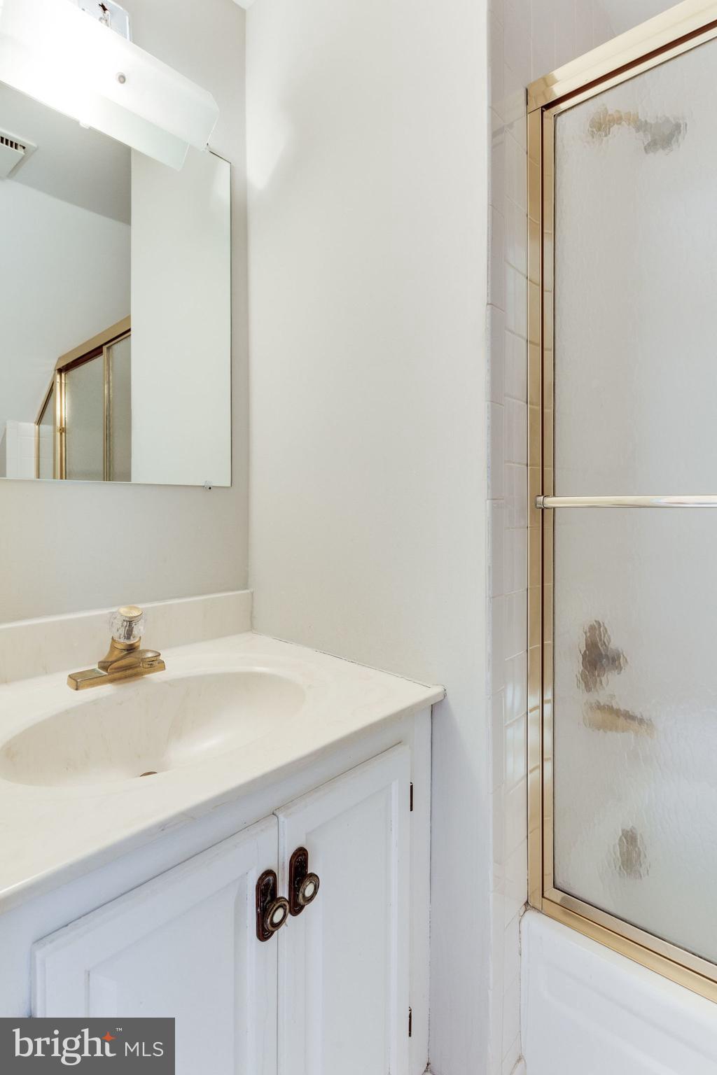 WASHINGTON SQUARE - Residential