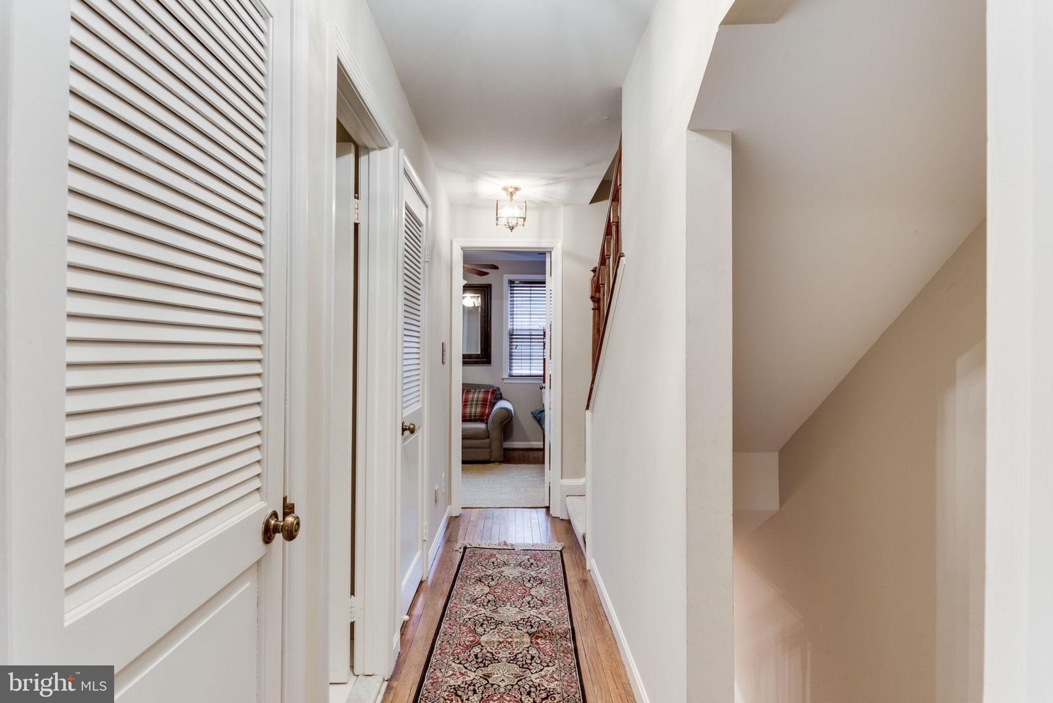 WASHINGTON SQUARE - Residential