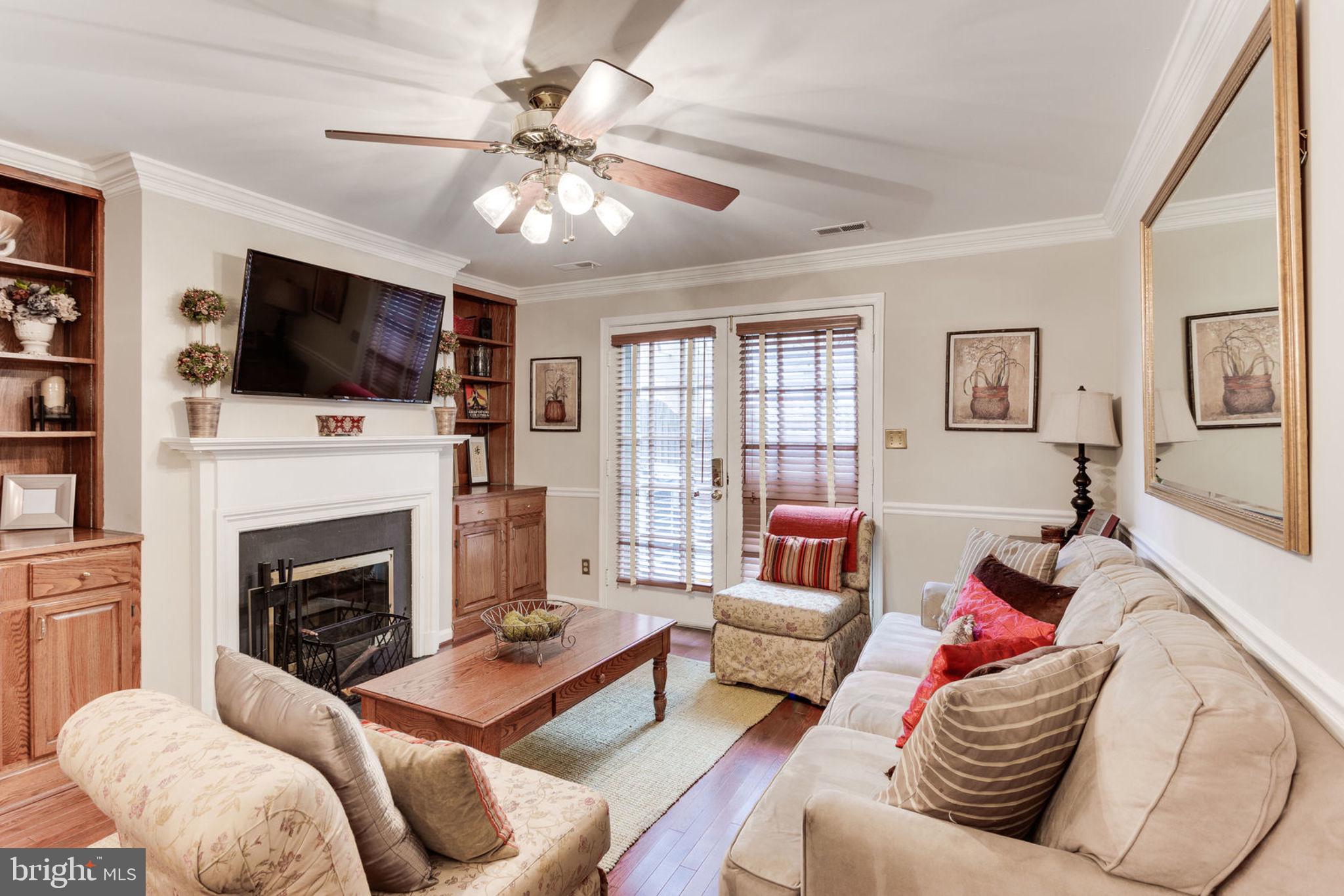 WASHINGTON SQUARE - Residential