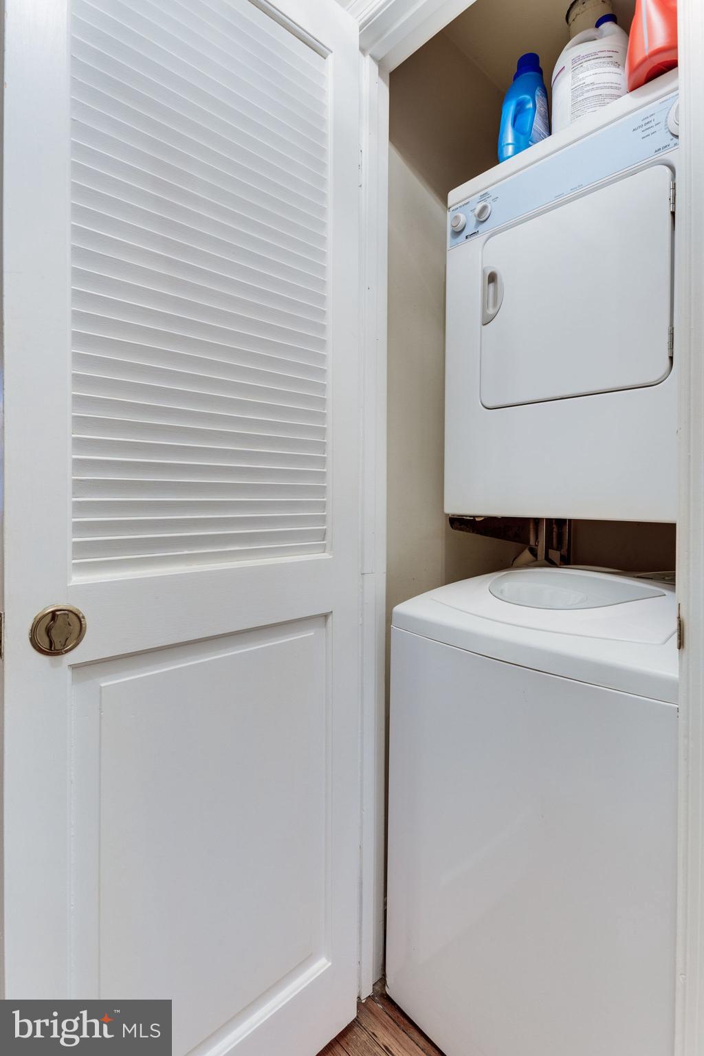 WASHINGTON SQUARE - Residential