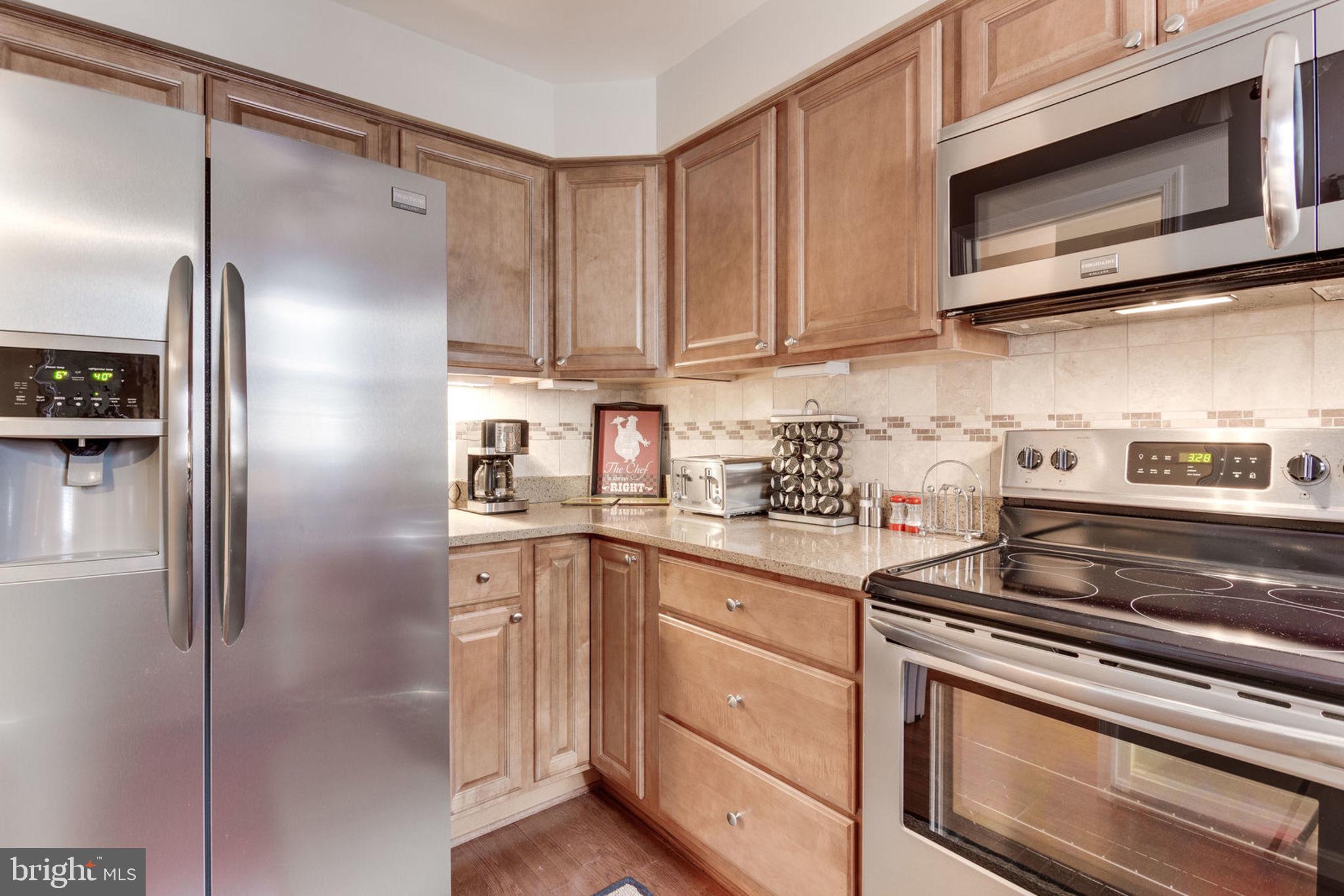 WASHINGTON SQUARE - Residential