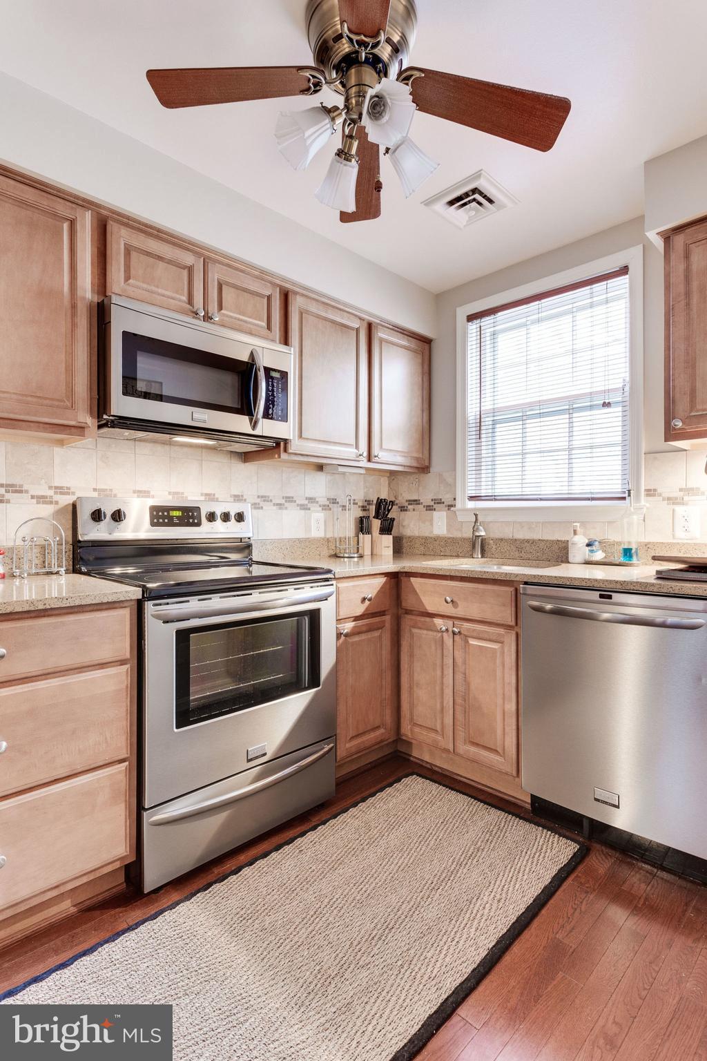 WASHINGTON SQUARE - Residential