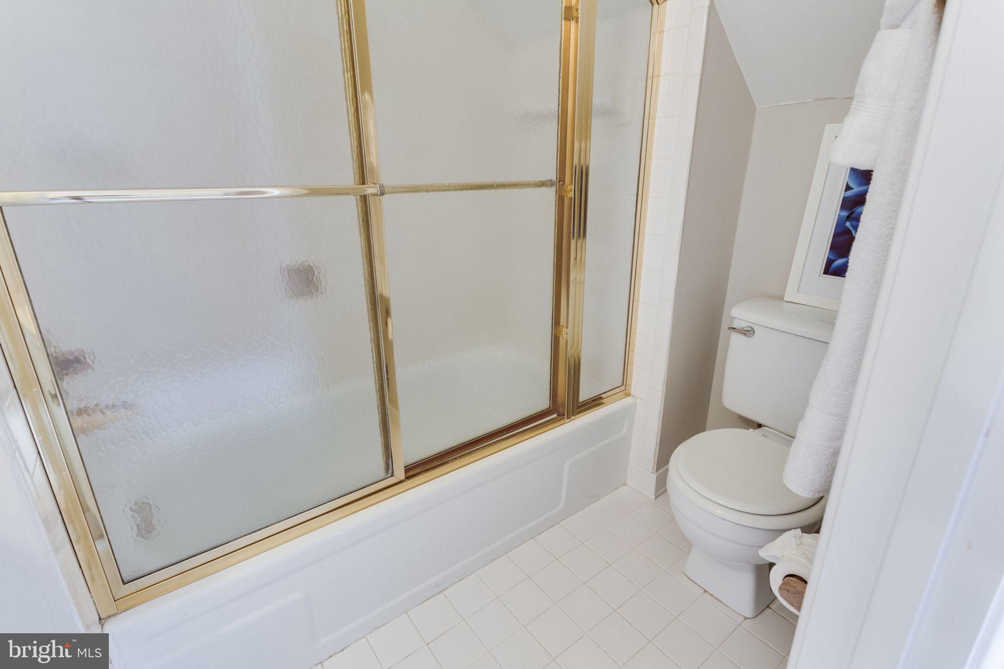 WASHINGTON SQUARE - Residential