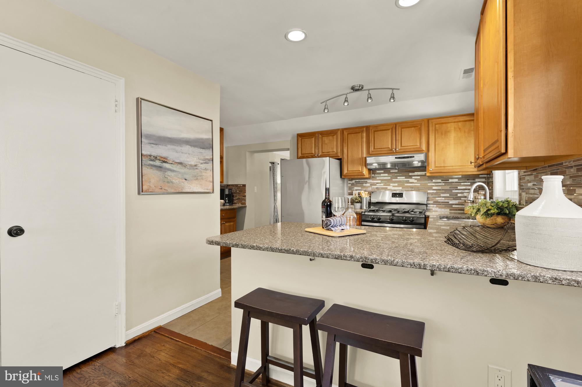 GLENMONT HILLS - Residential
