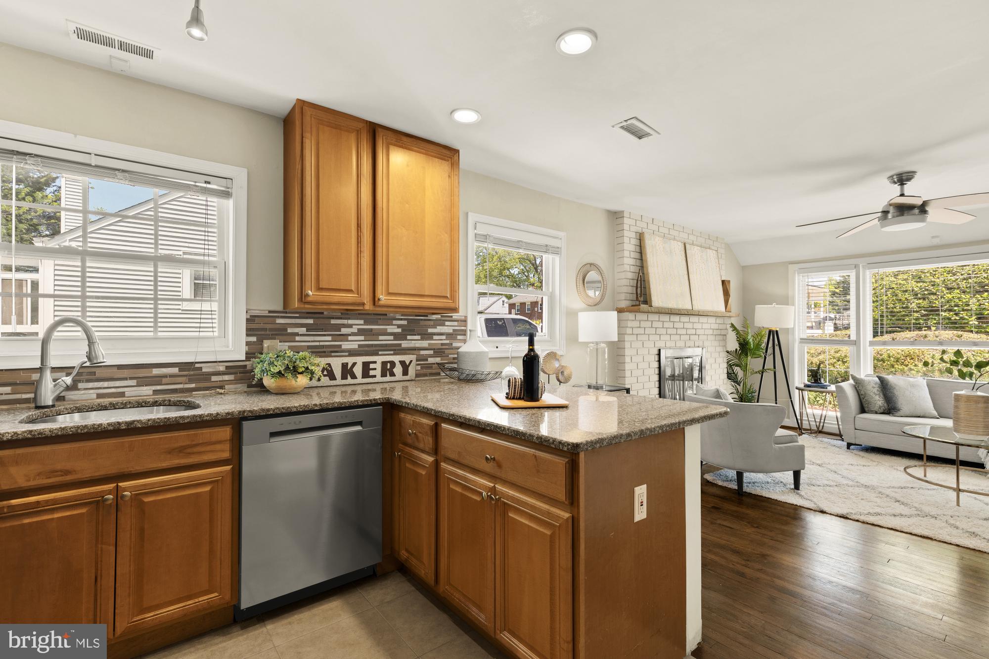 GLENMONT HILLS - Residential