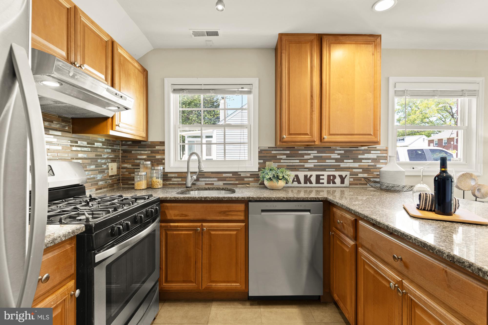 GLENMONT HILLS - Residential