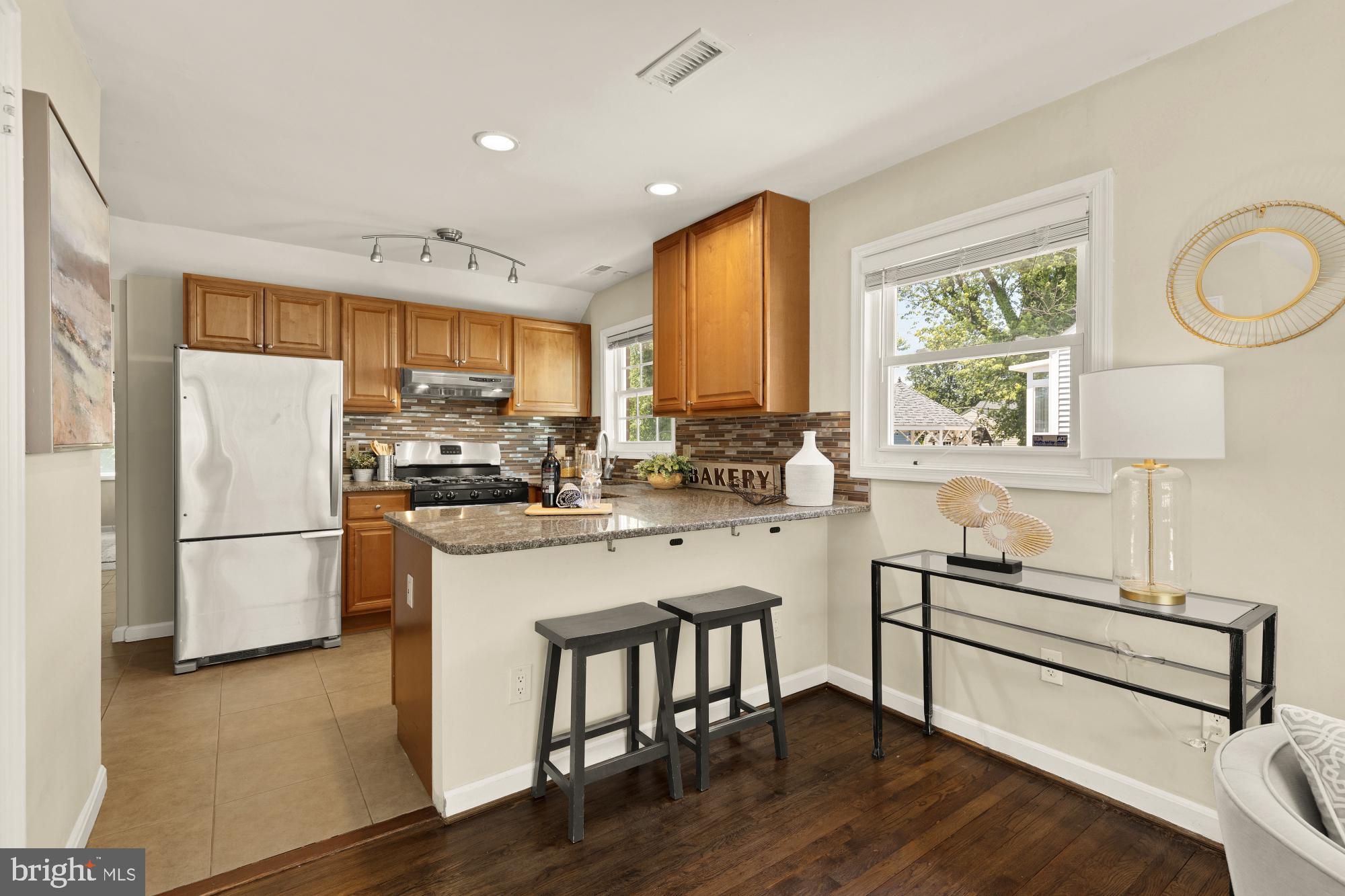GLENMONT HILLS - Residential