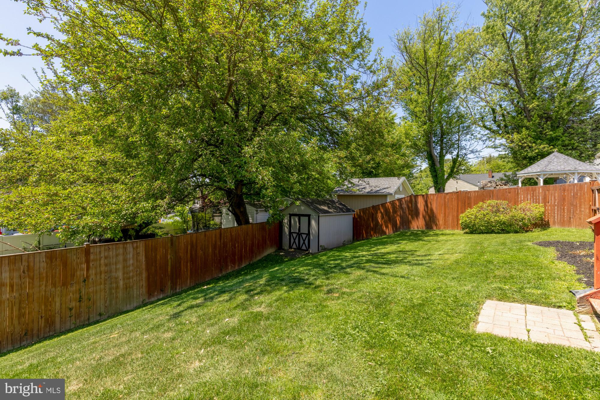 GLENMONT HILLS - Residential