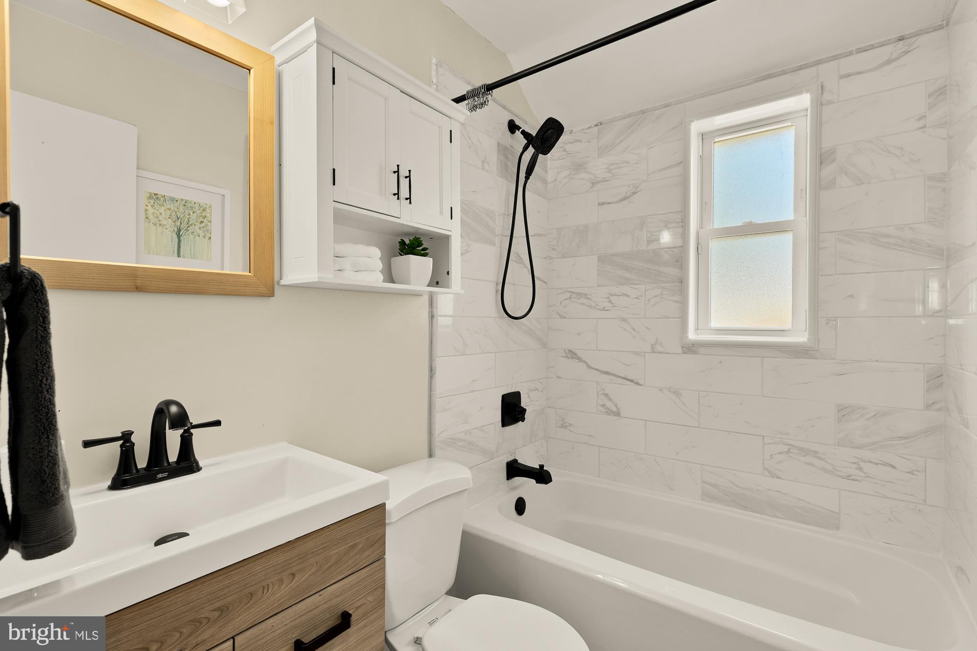 GLENMONT HILLS - Residential