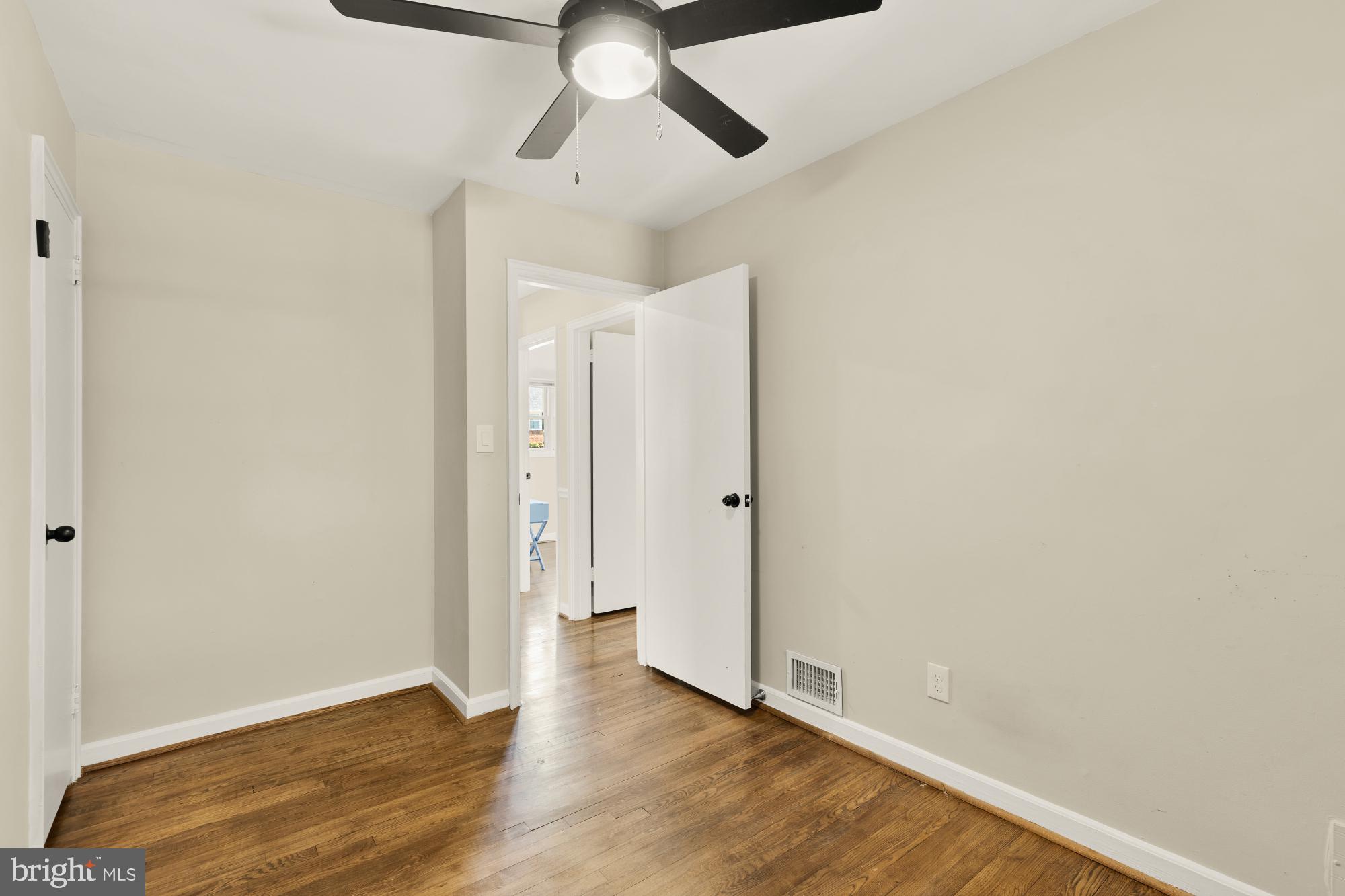 GLENMONT HILLS - Residential