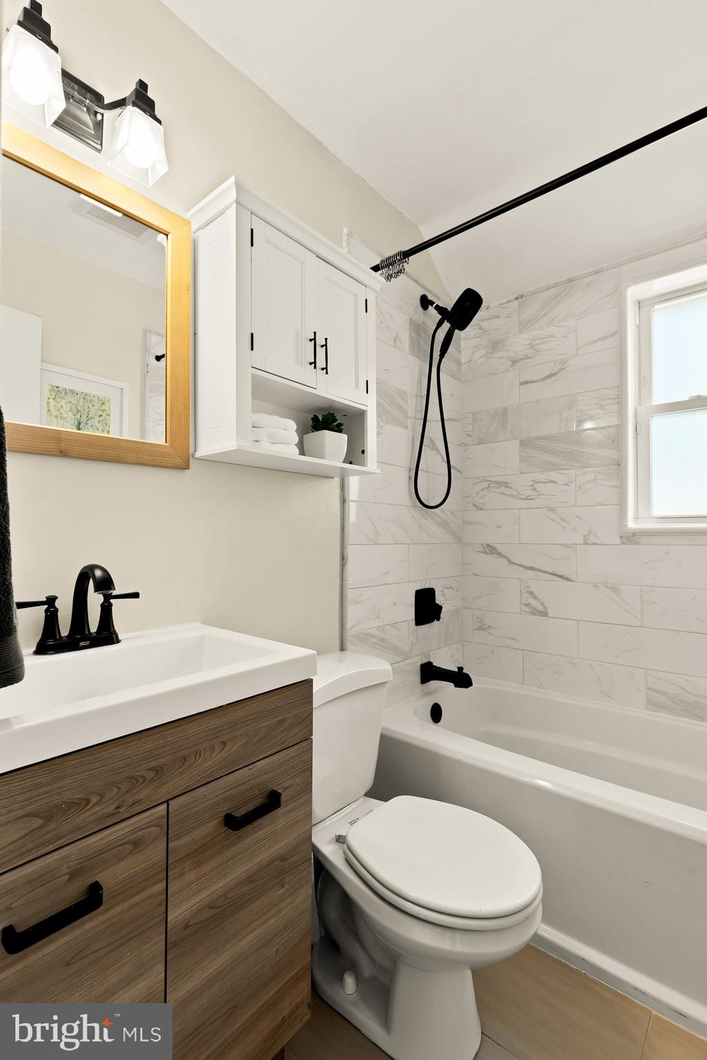 GLENMONT HILLS - Residential