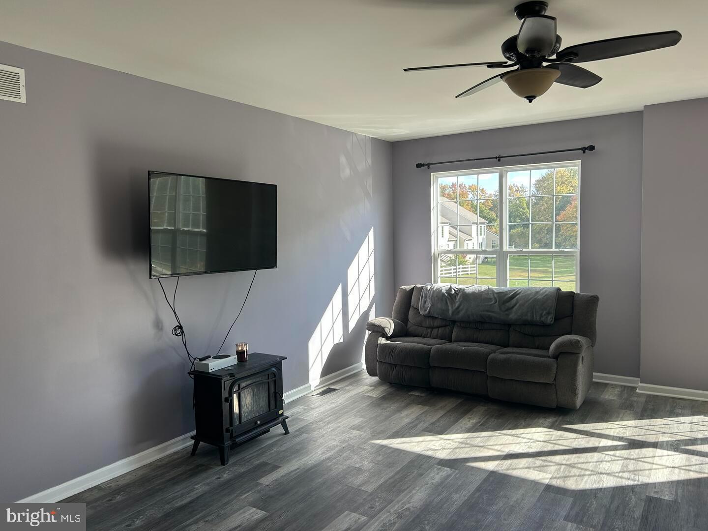 636 COURTLY ROAD