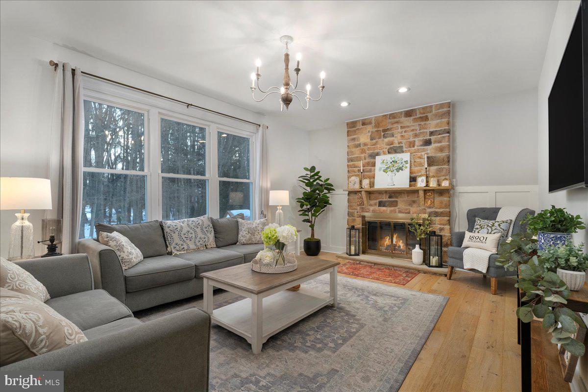 DOYLESTOWN HUNT - Residential