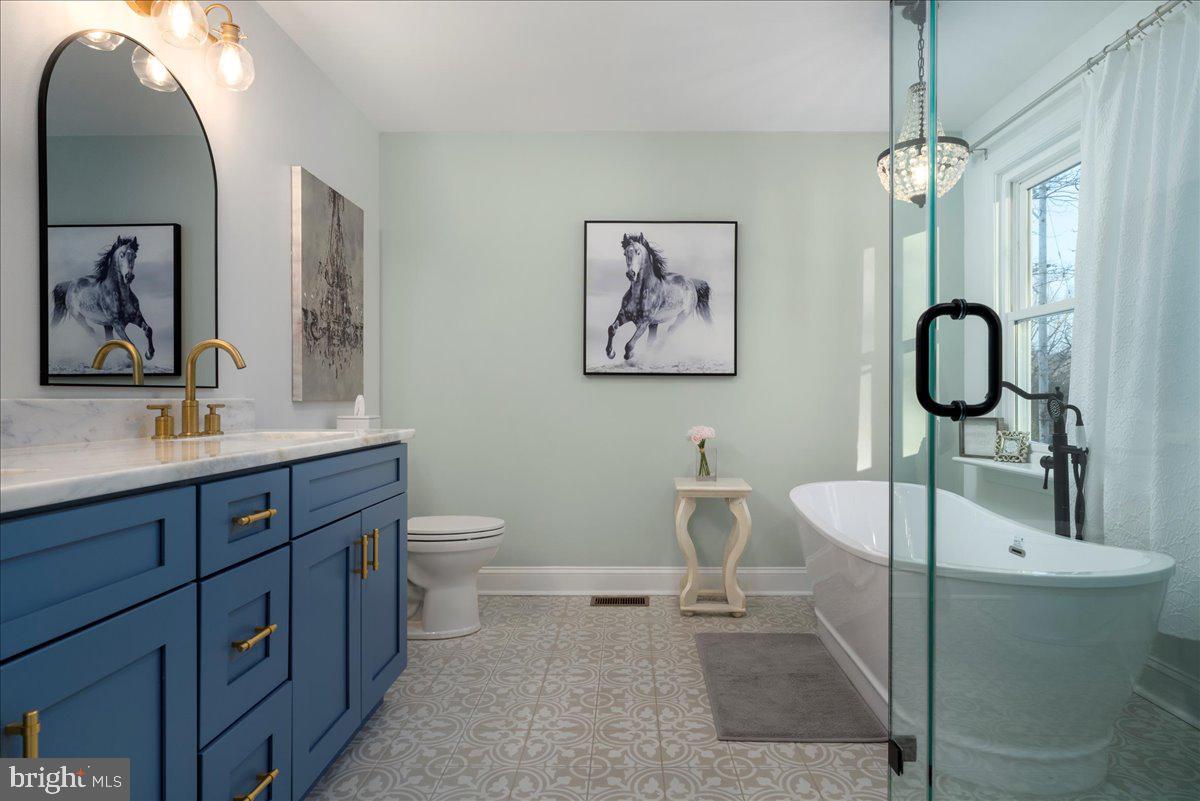 DOYLESTOWN HUNT - Residential