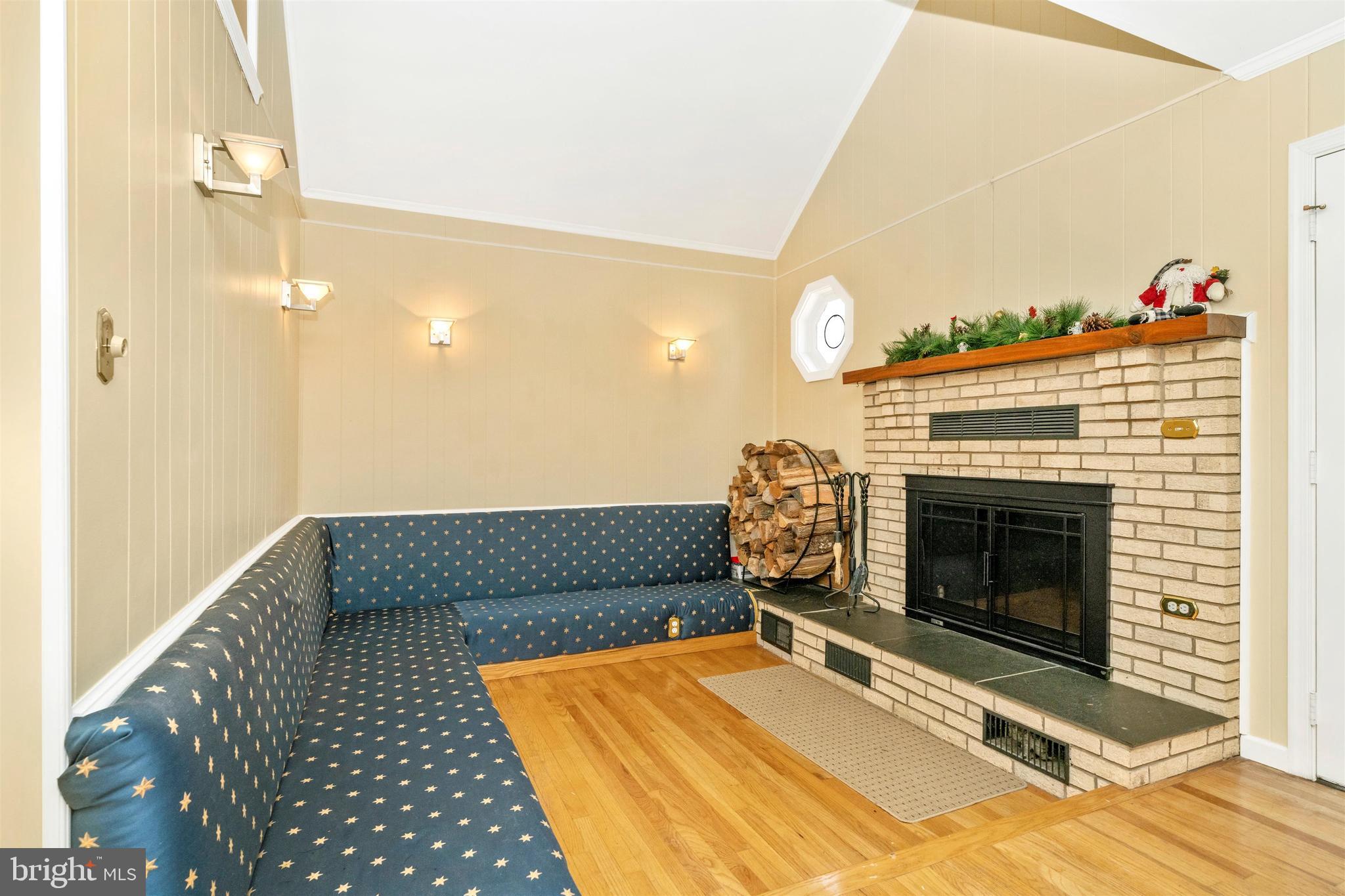 LOCH HAVEN - Residential