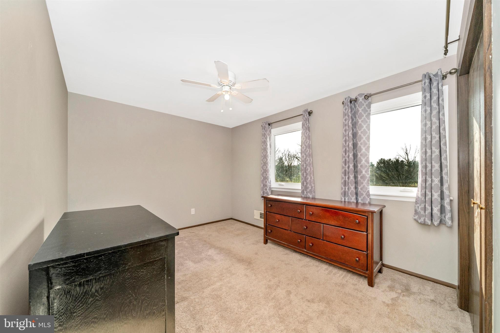 LOCH HAVEN - Residential