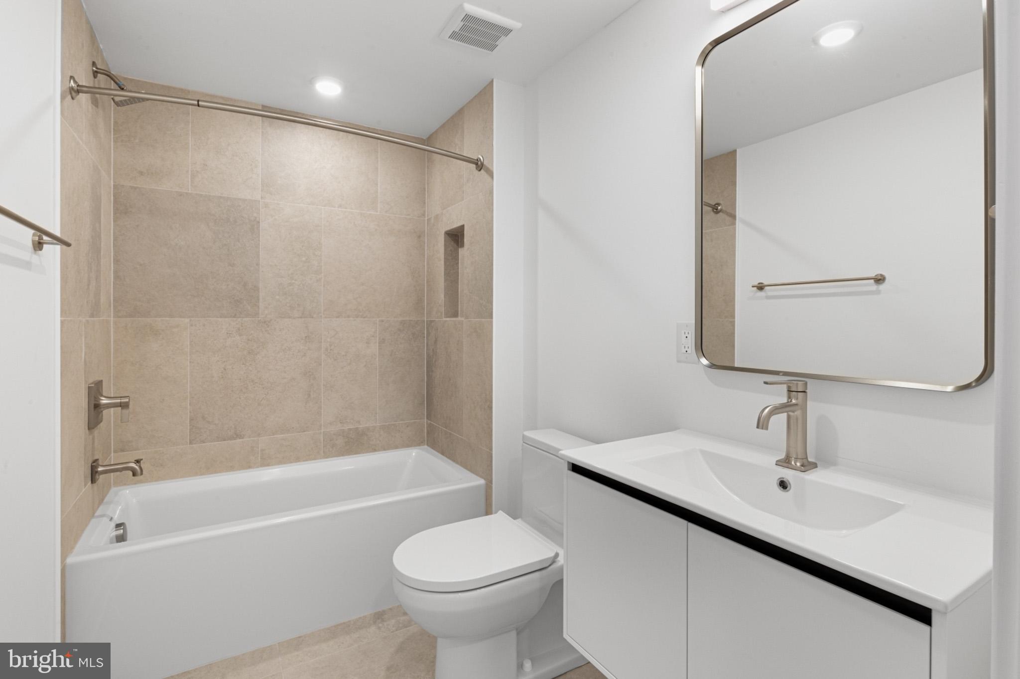 FISHTOWN - Residential Lease