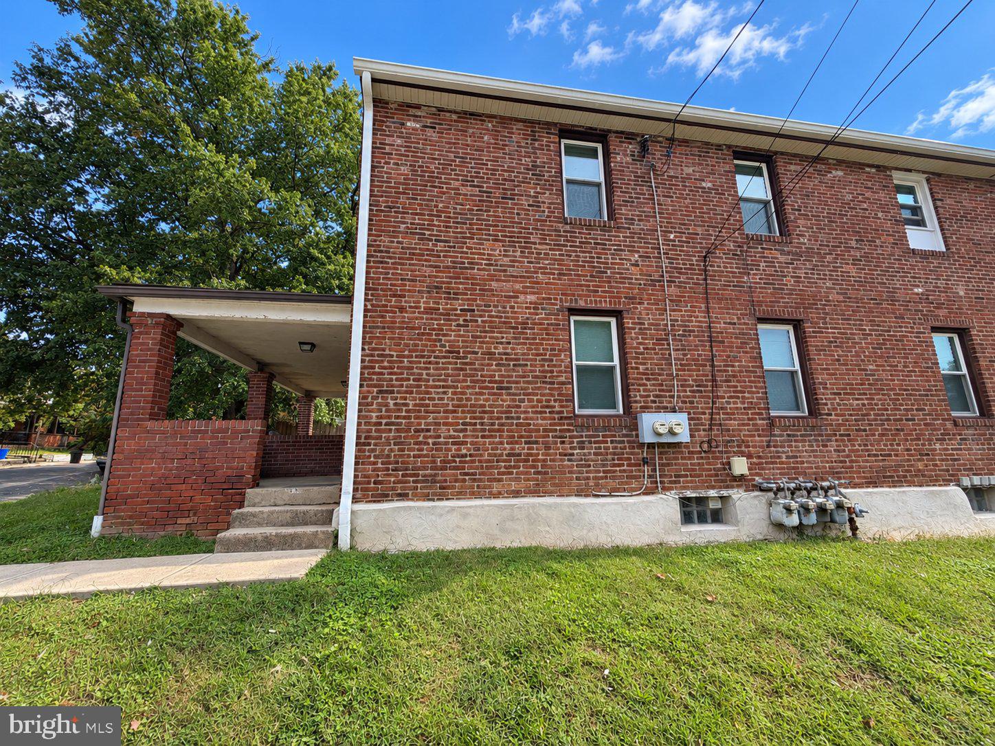 3950 MARY STREET