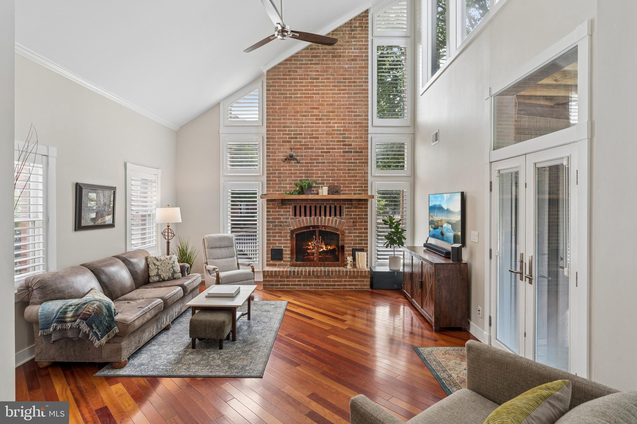 124 W MONTGOMERY STREET