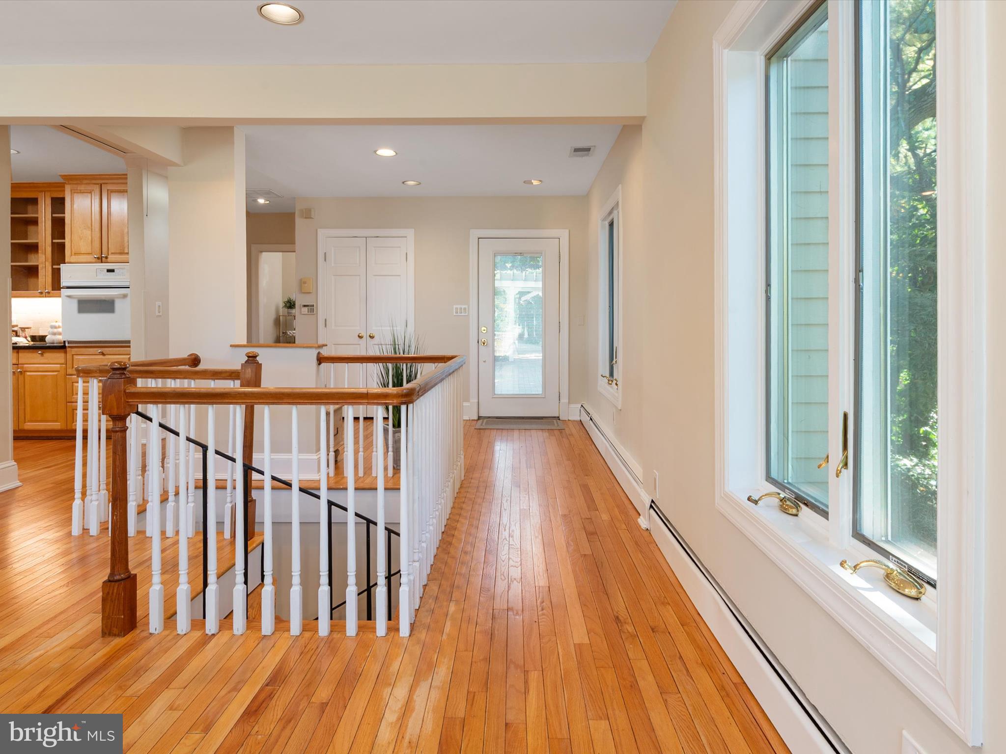 EDGEWATER BEACH - Residential