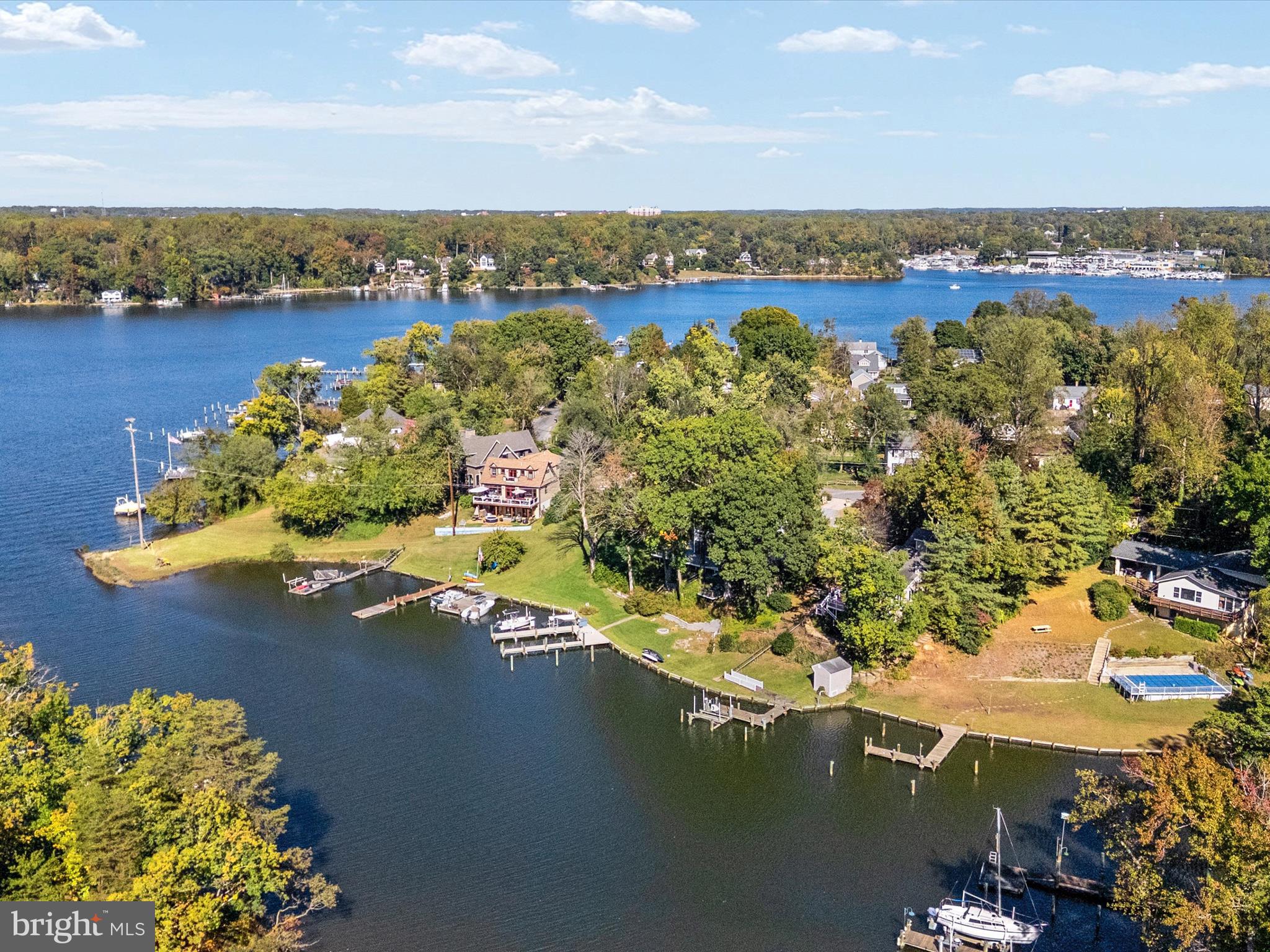 EDGEWATER BEACH - Residential