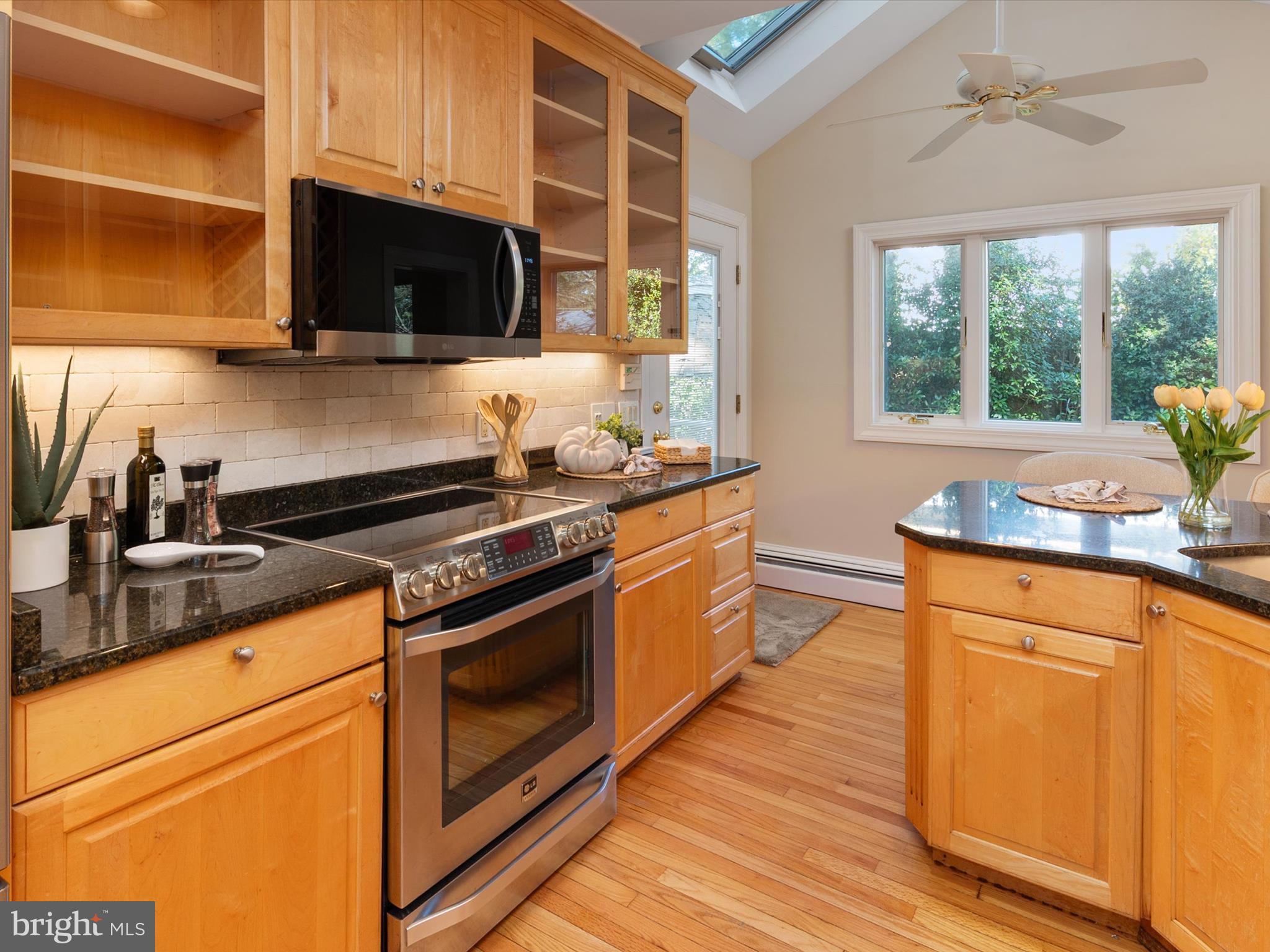 EDGEWATER BEACH - Residential