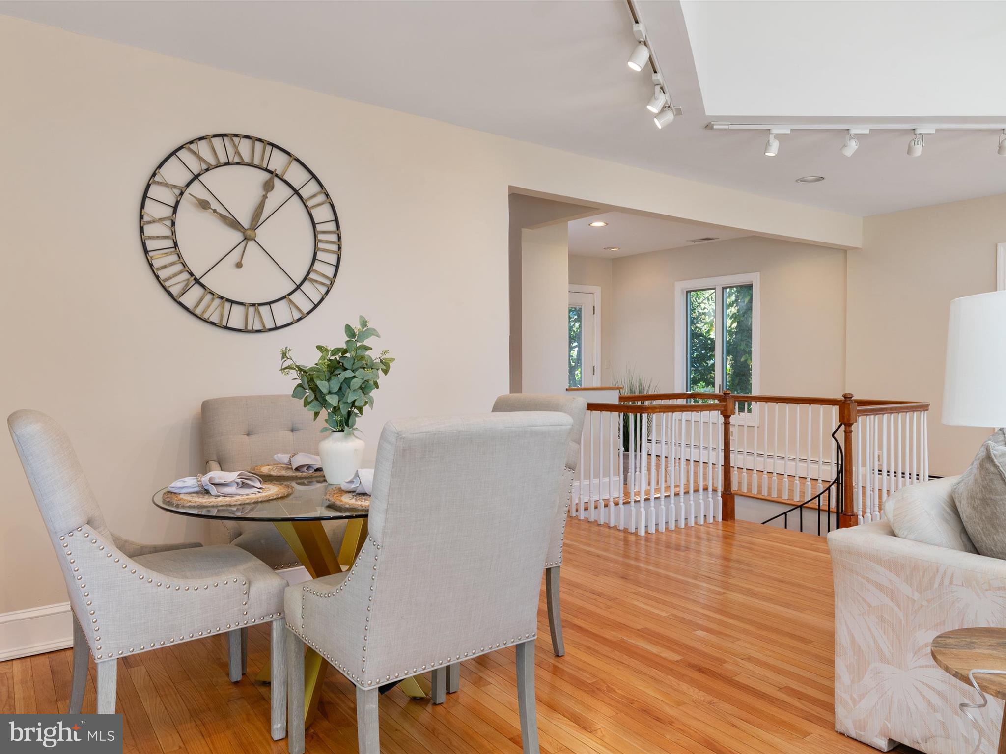 EDGEWATER BEACH - Residential