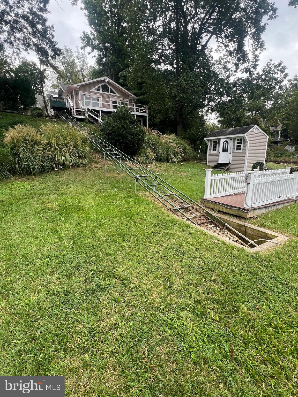 EDGEWATER BEACH - Residential