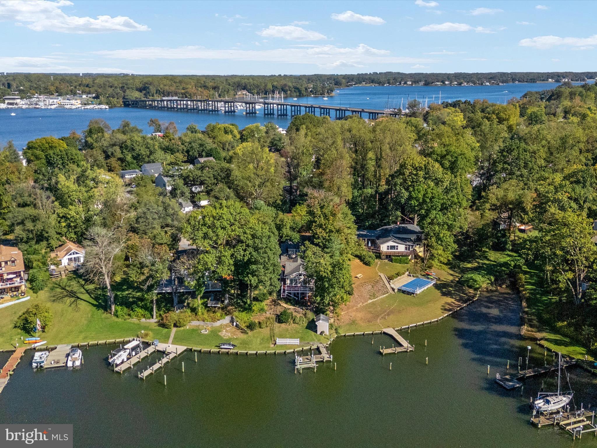 EDGEWATER BEACH - Residential