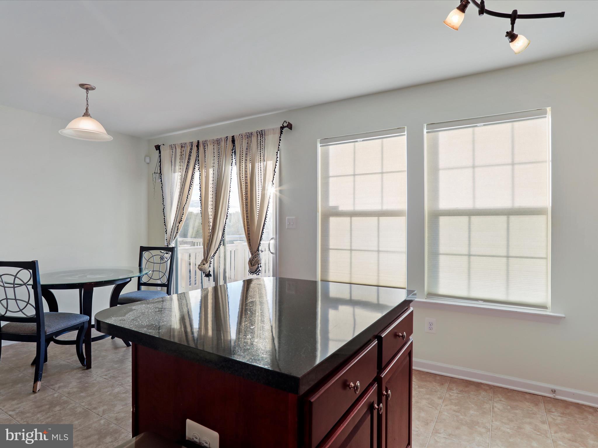 LAKELAND PLACE - Residential