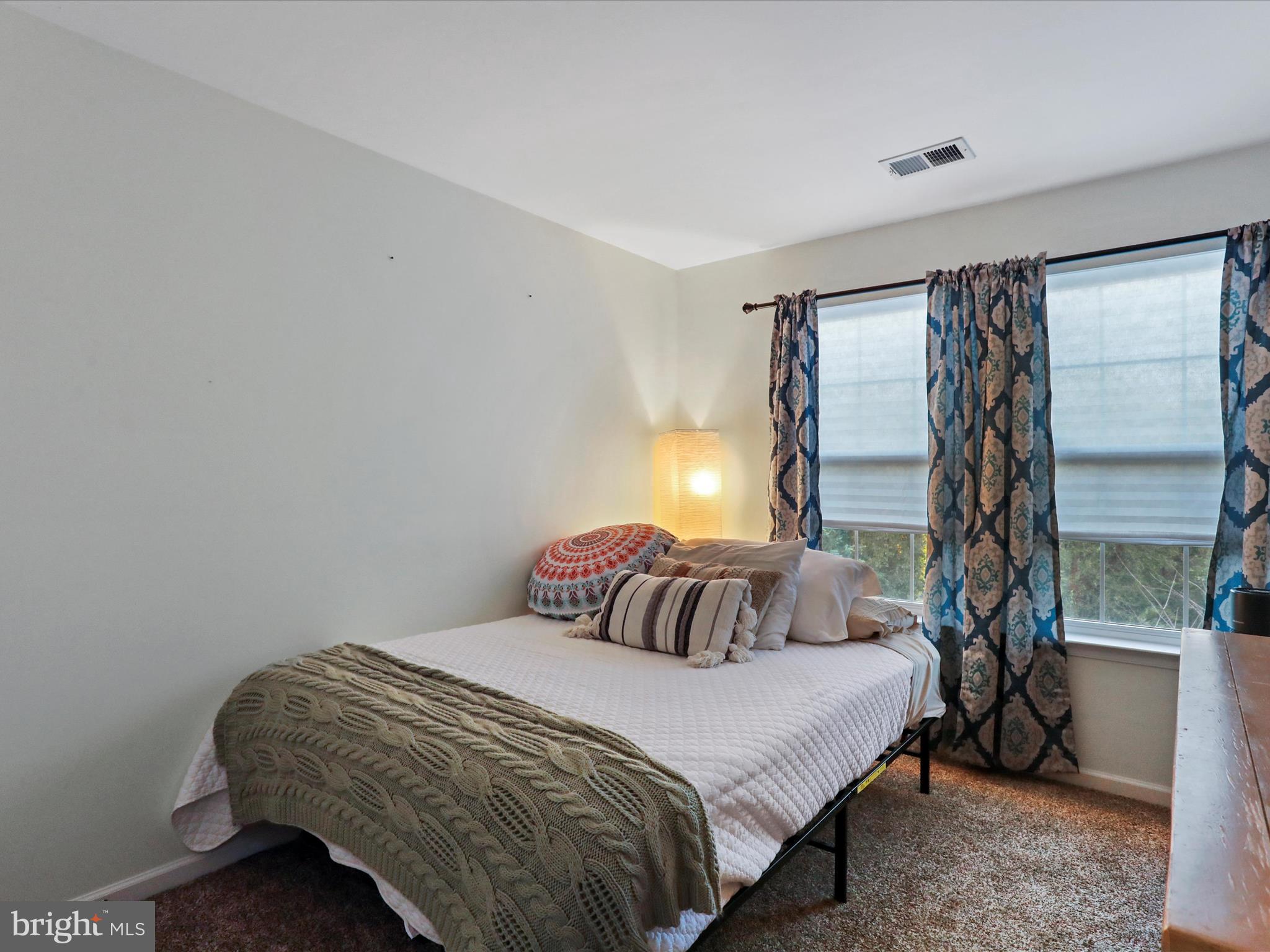 LAKELAND PLACE - Residential