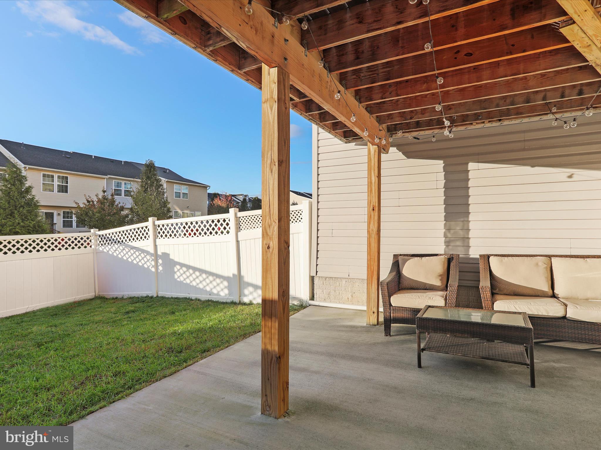 LAKELAND PLACE - Residential