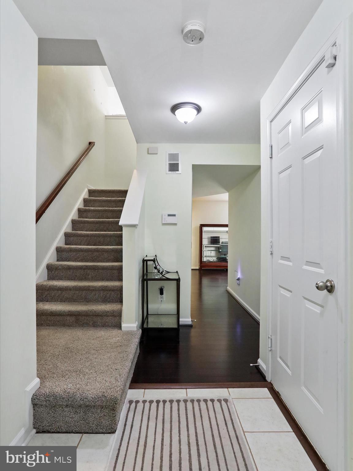 LAKELAND PLACE - Residential