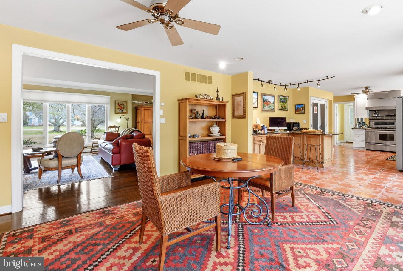 PROSPECT BAY - Residential