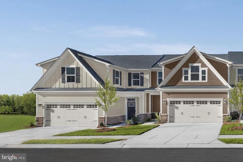 Townhouse For Sale - 6037 Lancing Drive<br/> SYKESVILLE, MD 21784
