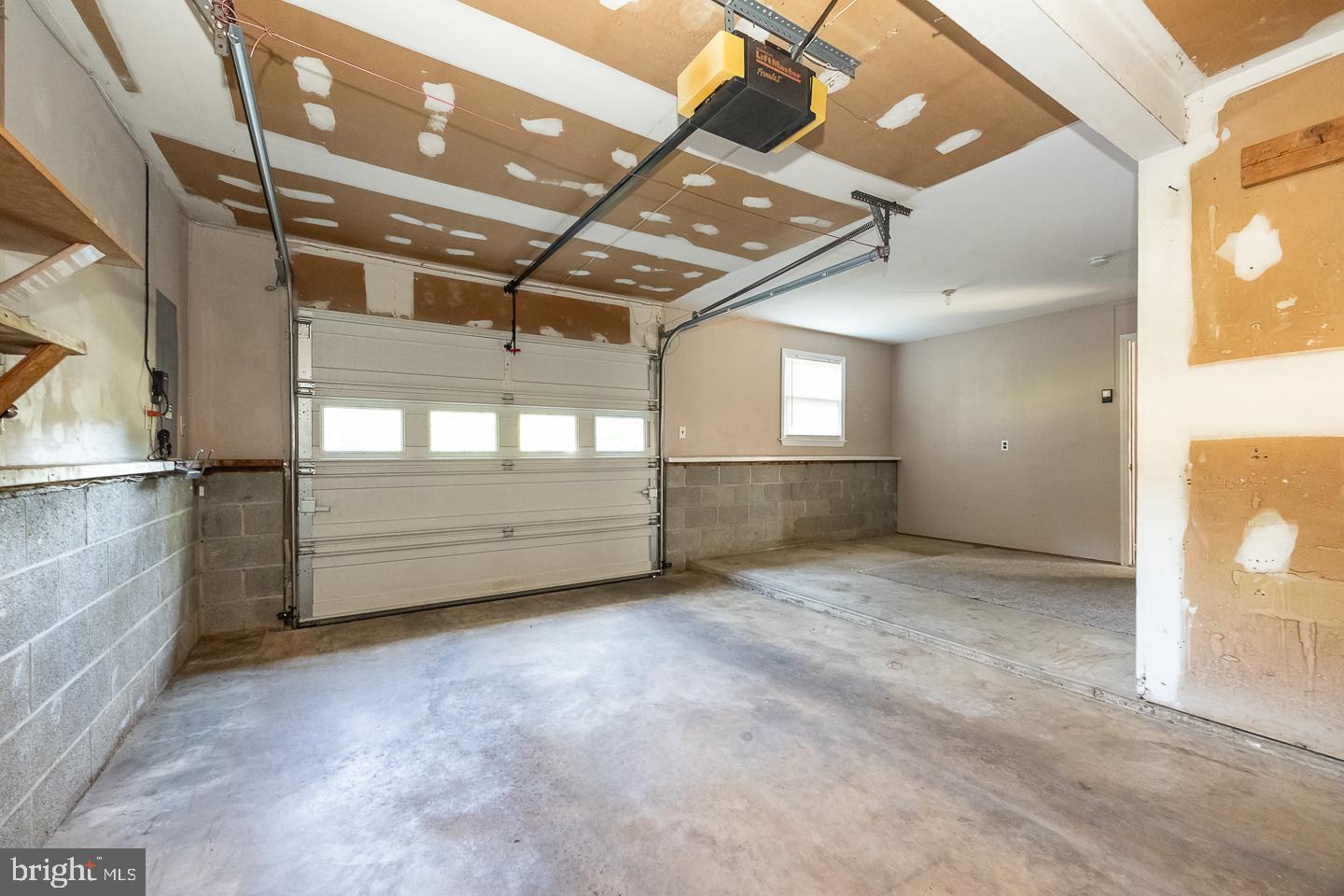 ROMAN VILLAGE - Residential