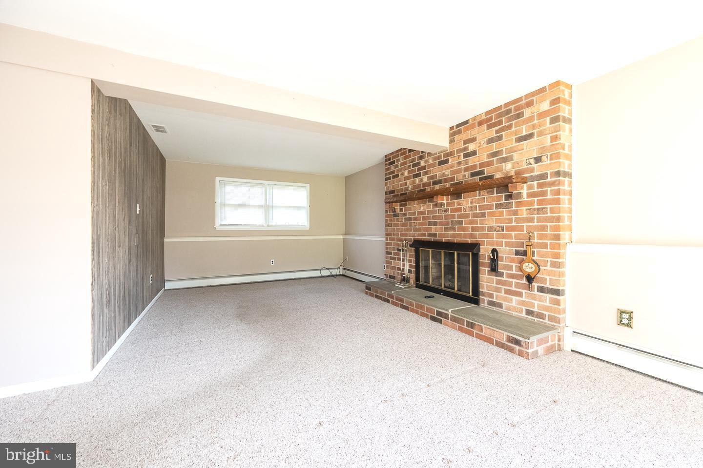 ROMAN VILLAGE - Residential