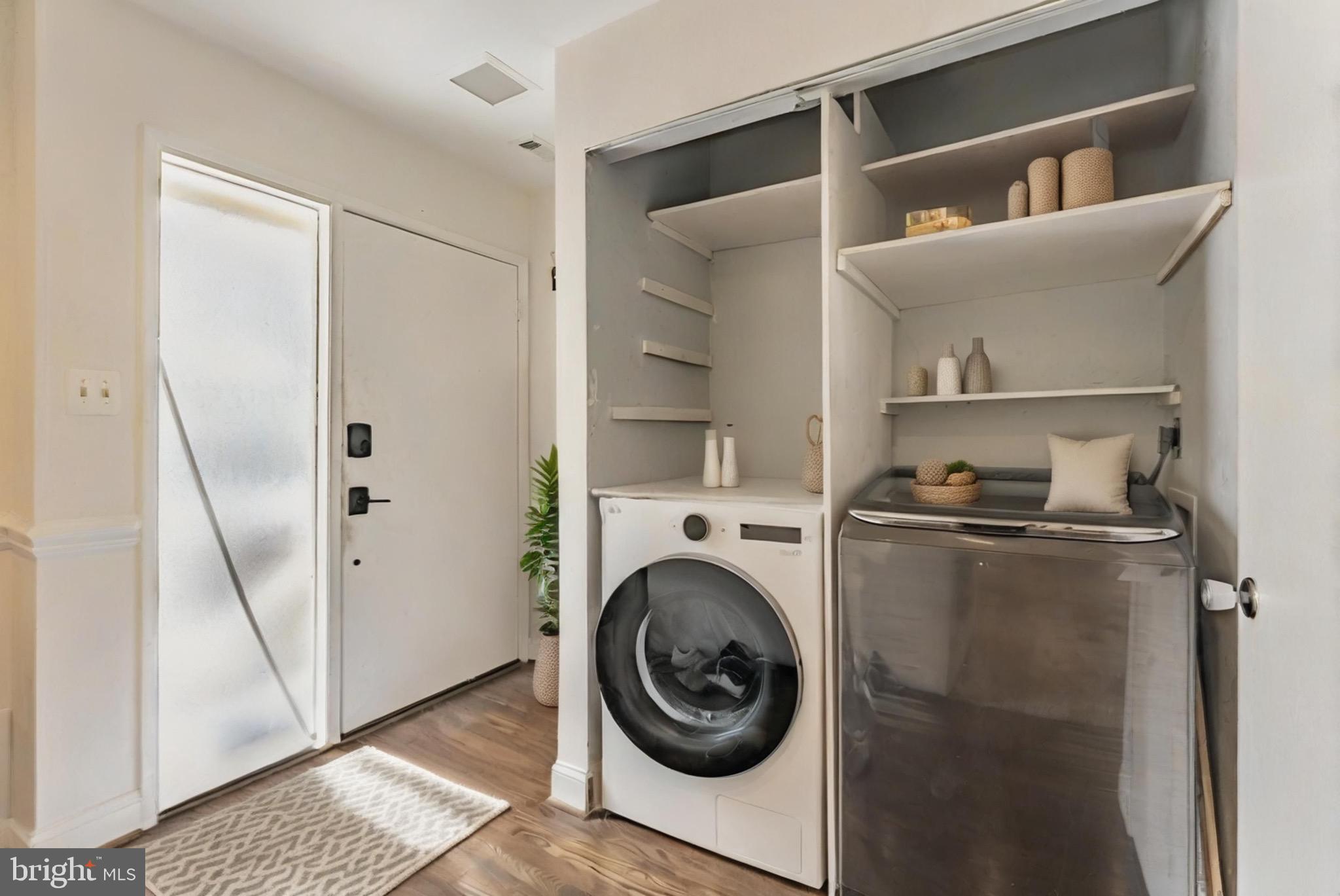 SOUTHGATE SQUARE CLUSTER - Residential