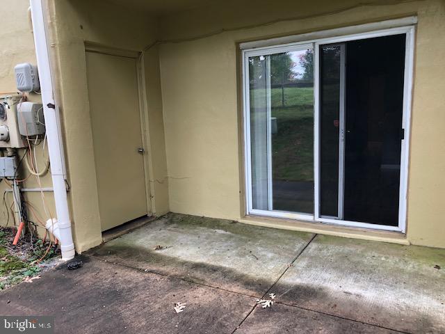 APPLEWALK CONDO - Residential