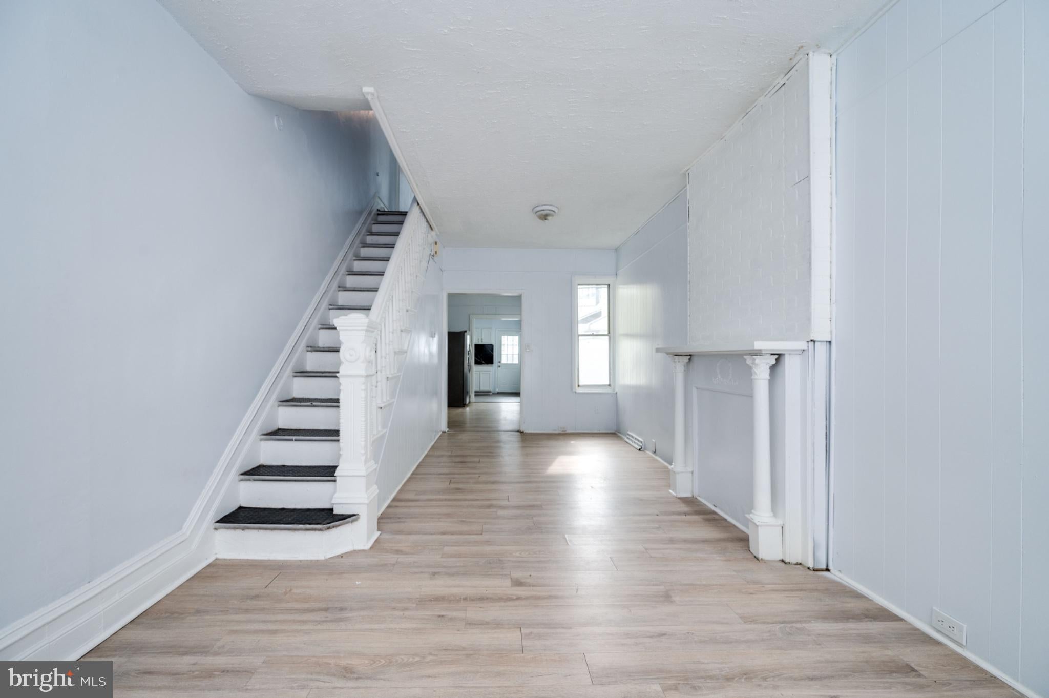 1131 MULBERRY STREET