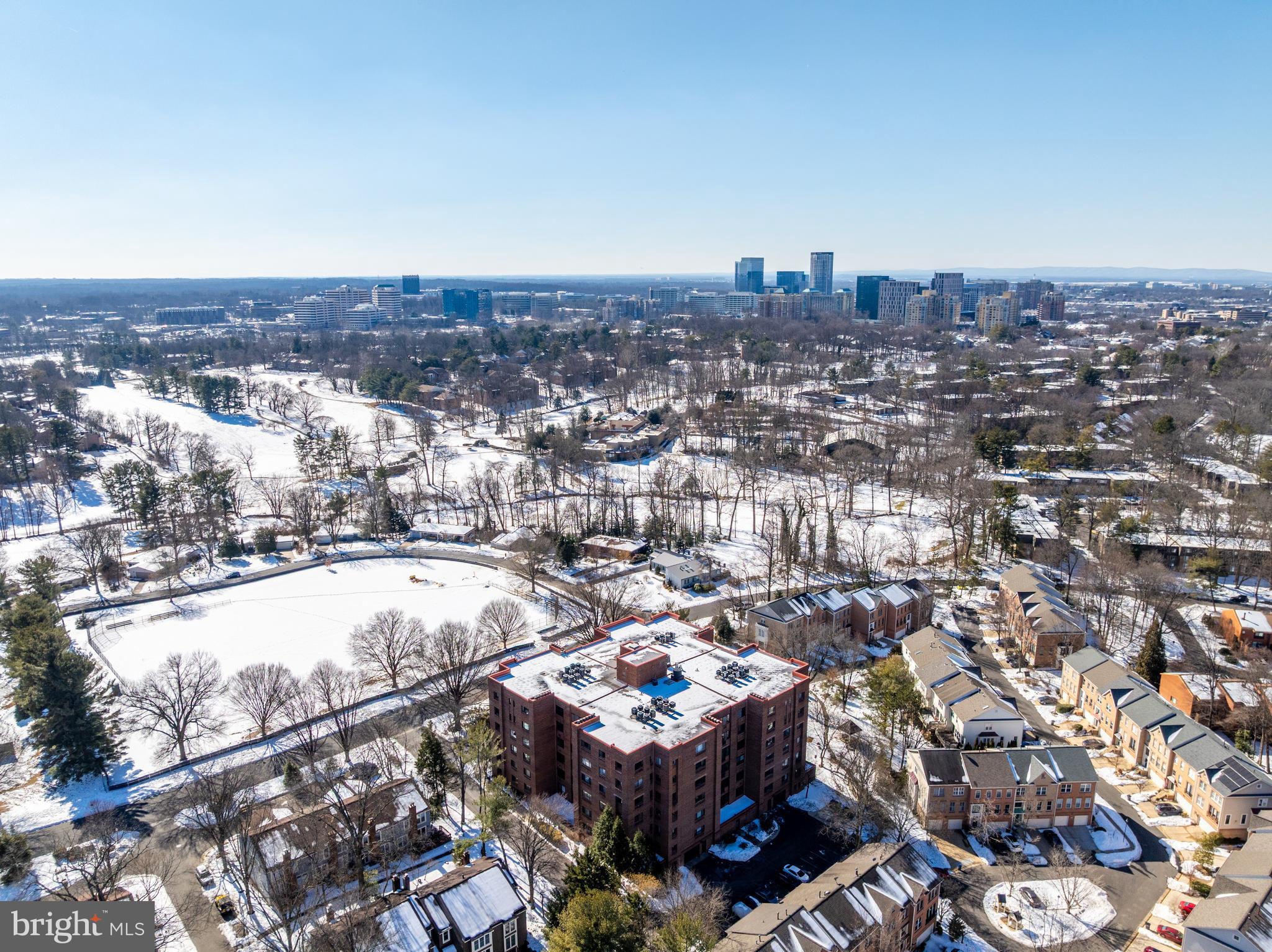 WATERFORD SQUARE - Residential