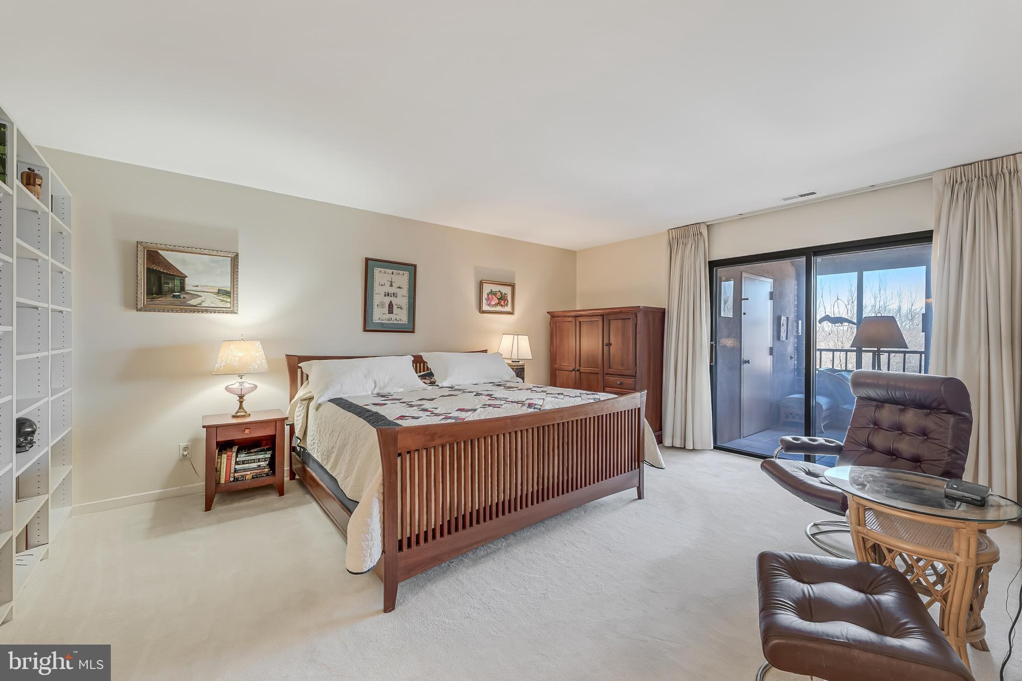 WATERFORD SQUARE - Residential